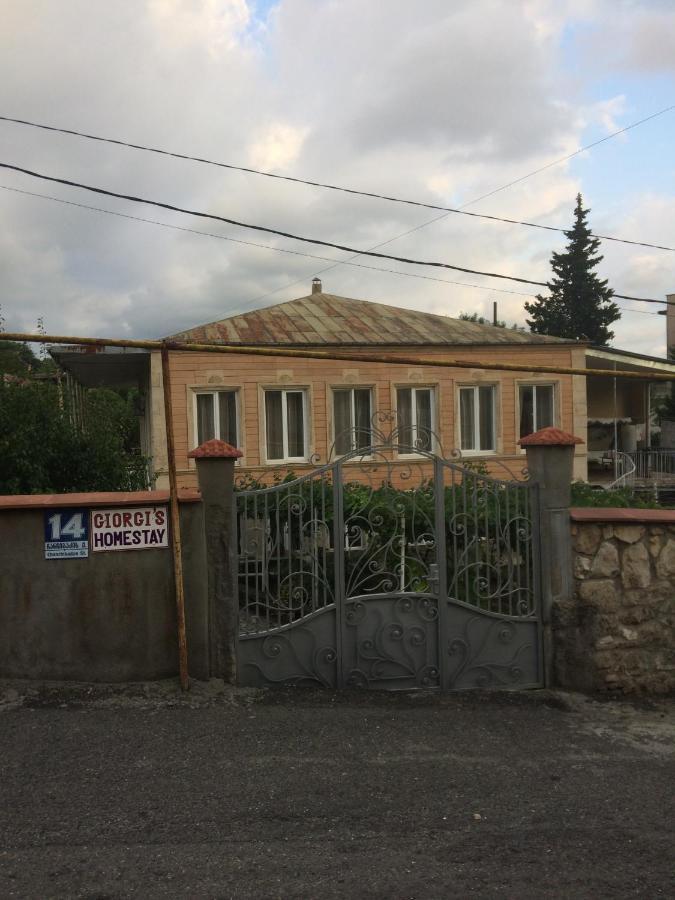 Giorgi'S Homestay Кутаиси Екстериор снимка