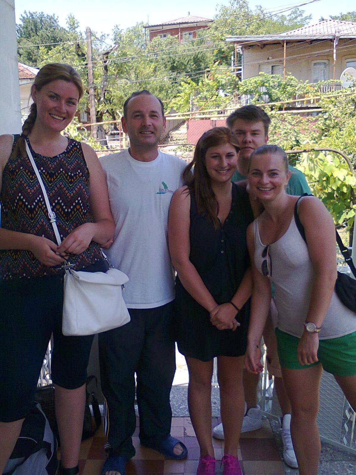 Giorgi'S Homestay Кутаиси Екстериор снимка