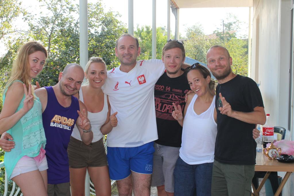 Giorgi'S Homestay Кутаиси Екстериор снимка