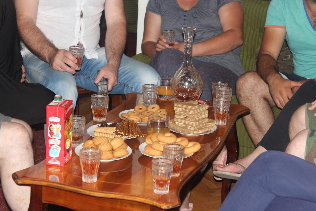 Giorgi'S Homestay Кутаиси Екстериор снимка