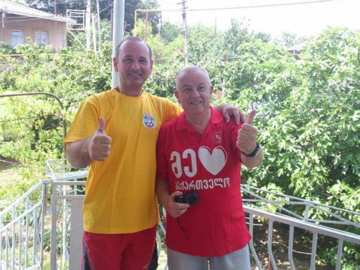 Giorgi'S Homestay Кутаиси Екстериор снимка