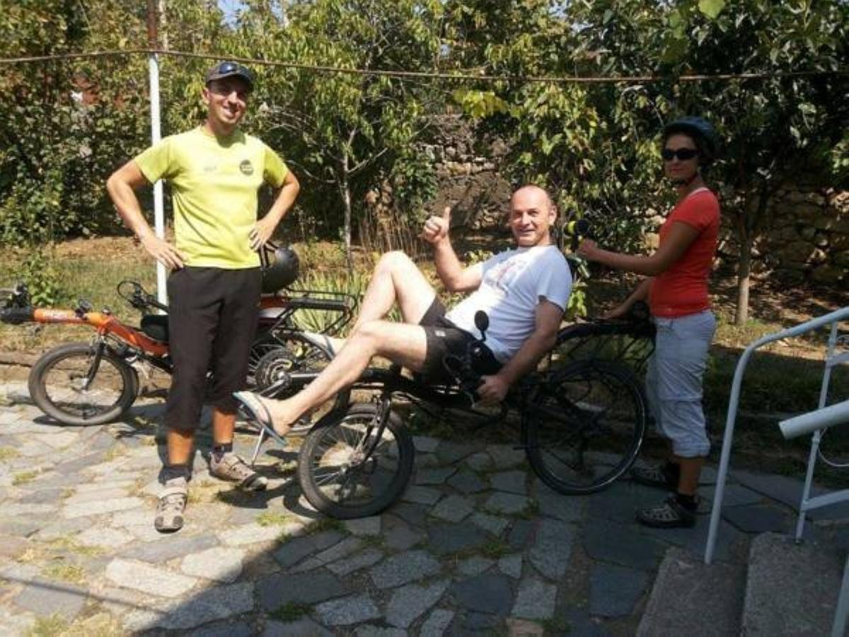 Giorgi'S Homestay Кутаиси Екстериор снимка