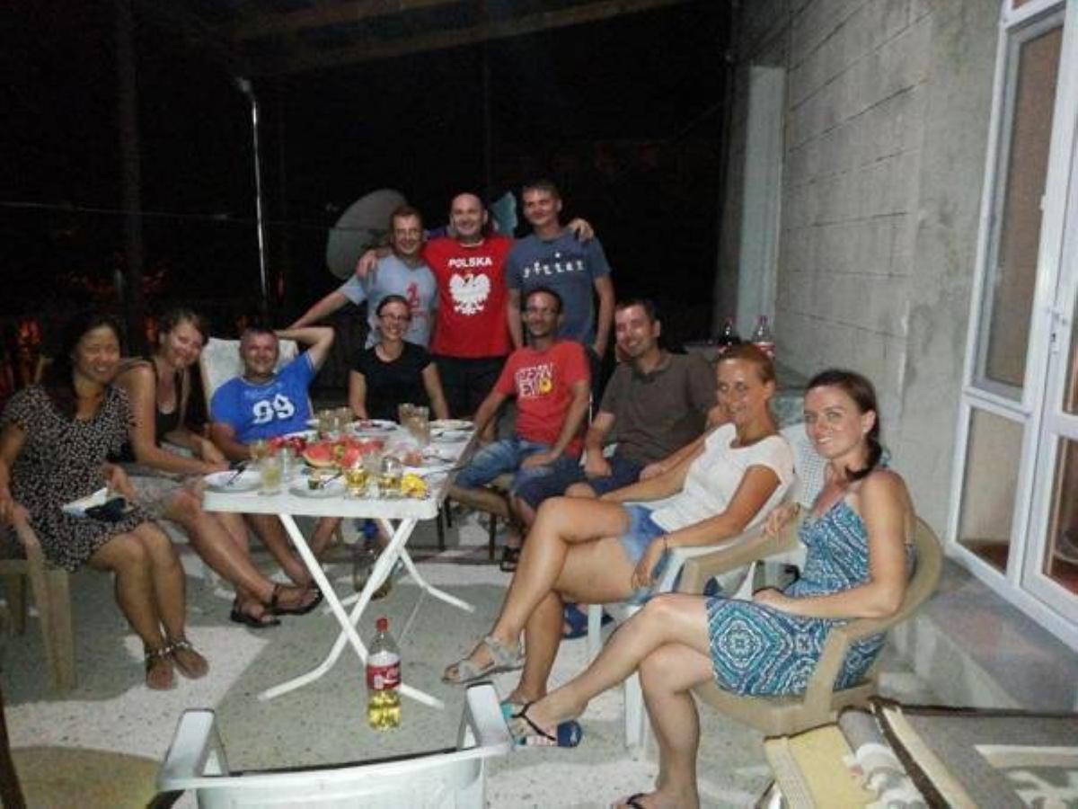 Giorgi'S Homestay Кутаиси Екстериор снимка